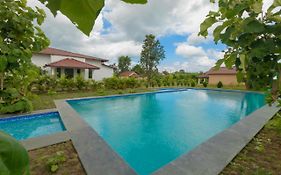 Tuli Veer Bagh Resort Turia